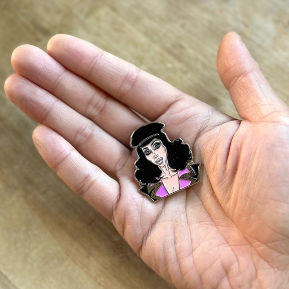 Cher Pin - Picture 2 of 3